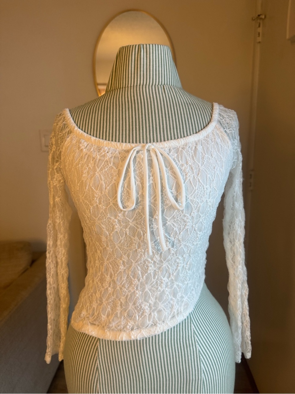 7 Day WKND White Lace Off Shoulder Tie Back Top Size Small